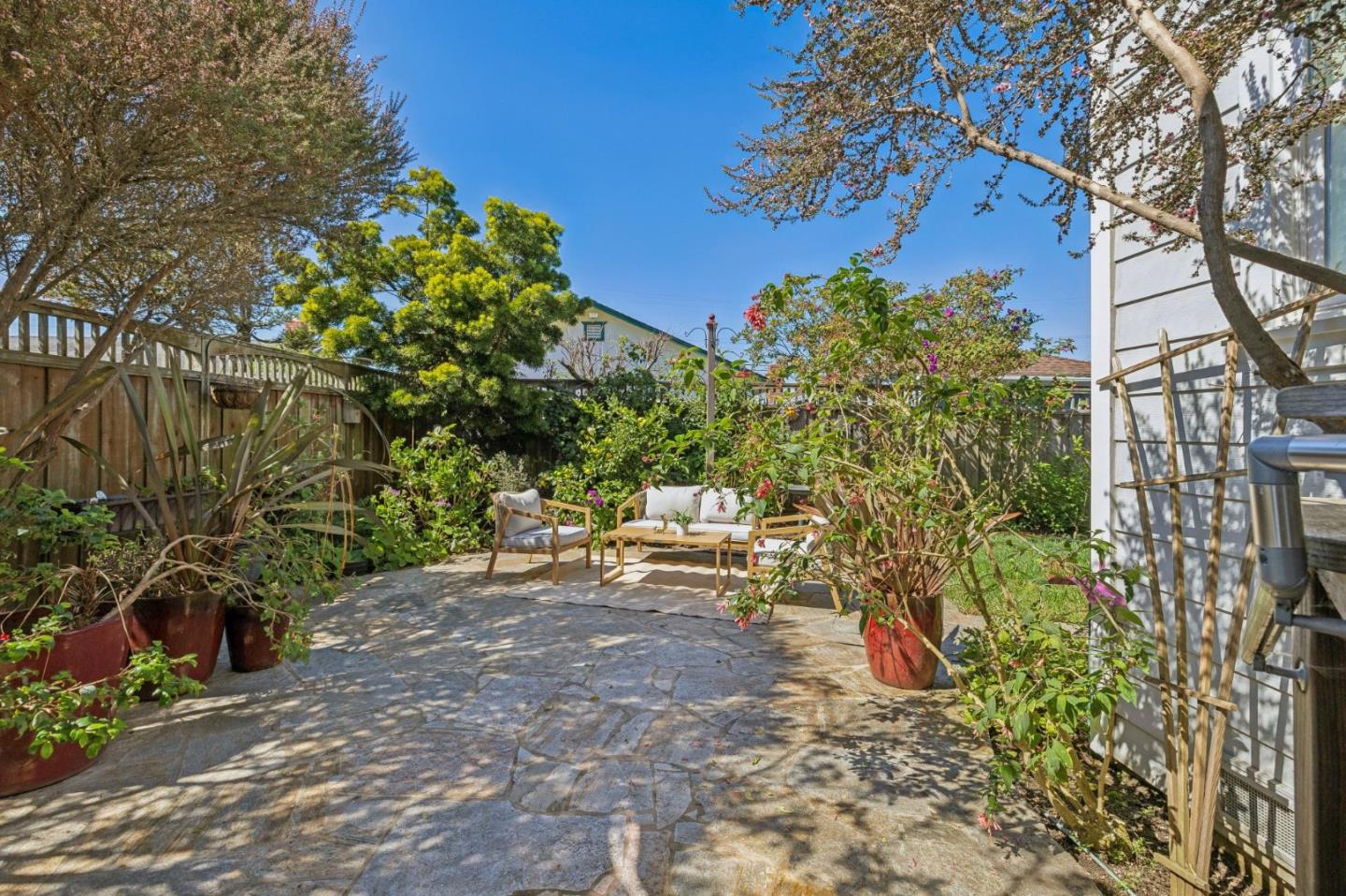 Detail Gallery Image 16 of 57 For 414 Belleville Blvd, Half Moon Bay,  CA 94019 - 3 Beds | 2/1 Baths