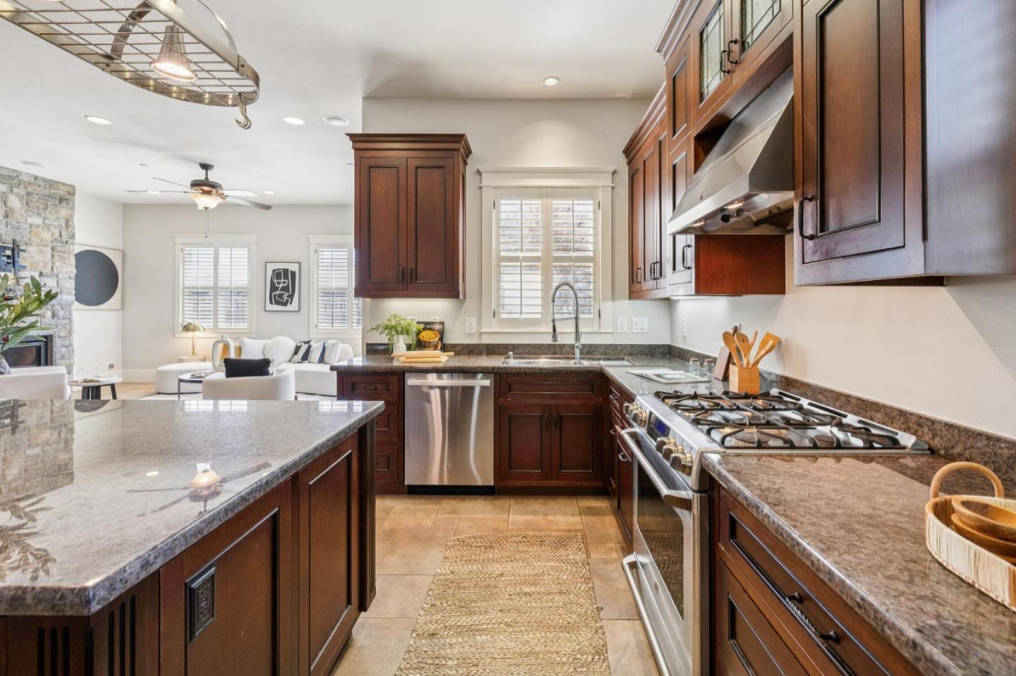 Detail Gallery Image 21 of 57 For 414 Belleville Blvd, Half Moon Bay,  CA 94019 - 3 Beds | 2/1 Baths