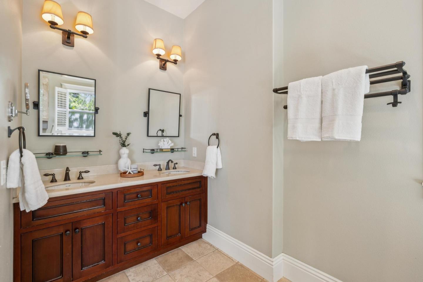 Detail Gallery Image 32 of 57 For 414 Belleville Blvd, Half Moon Bay,  CA 94019 - 3 Beds | 2/1 Baths