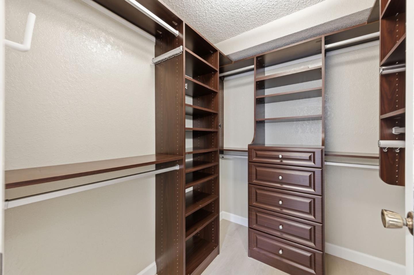 Detail Gallery Image 13 of 27 For 6023 Joaquin Murieta Ave a,  Newark,  CA 94560 - 3 Beds | 2 Baths