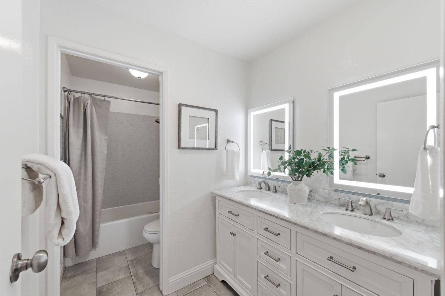 Detail Gallery Image 18 of 27 For 6023 Joaquin Murieta Ave a,  Newark,  CA 94560 - 3 Beds | 2 Baths