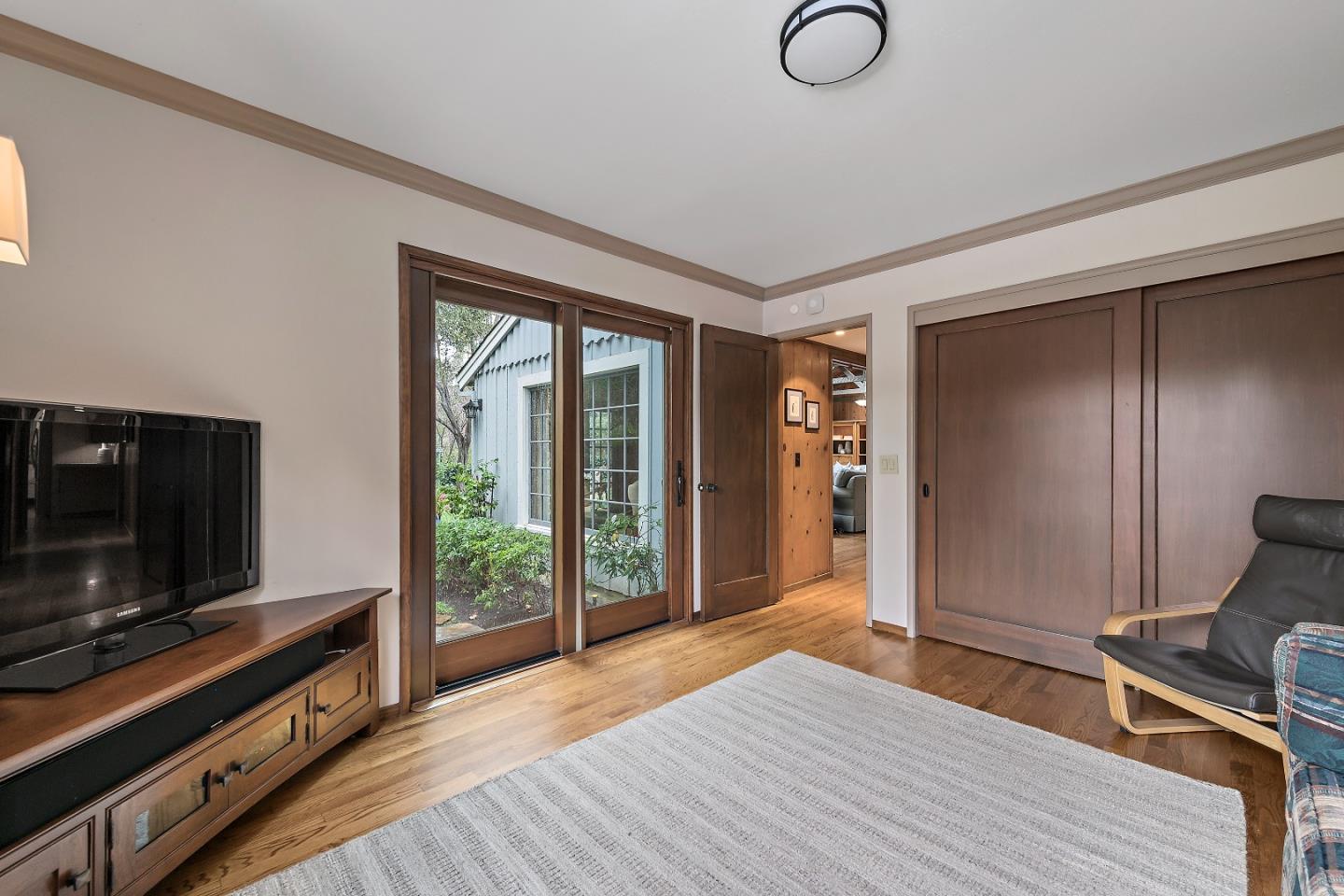 Detail Gallery Image 21 of 43 For 1200 Woodland Ave, Menlo Park,  CA 94025 - 3 Beds | 2 Baths