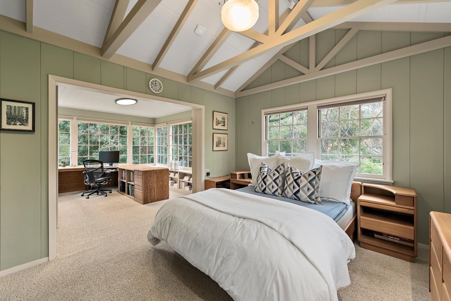 Detail Gallery Image 27 of 43 For 1200 Woodland Ave, Menlo Park,  CA 94025 - 3 Beds | 2 Baths