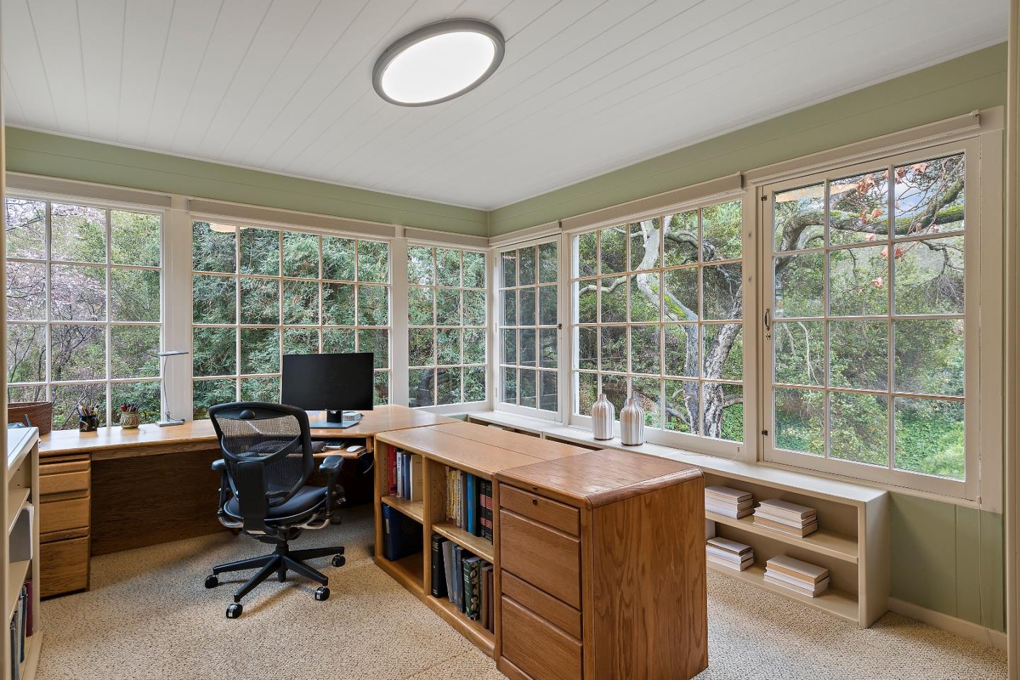 Detail Gallery Image 29 of 43 For 1200 Woodland Ave, Menlo Park,  CA 94025 - 3 Beds | 2 Baths