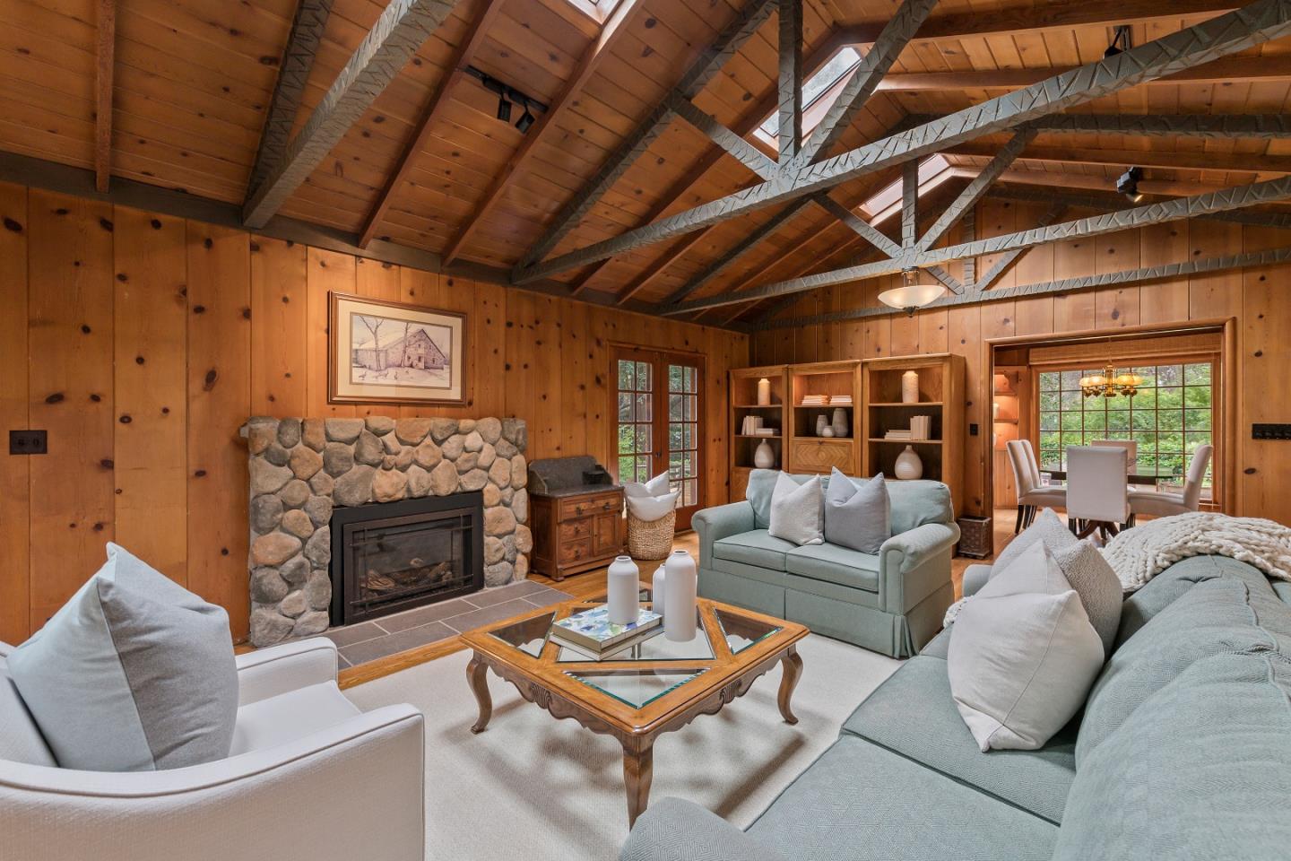 Detail Gallery Image 6 of 43 For 1200 Woodland Ave, Menlo Park,  CA 94025 - 3 Beds | 2 Baths