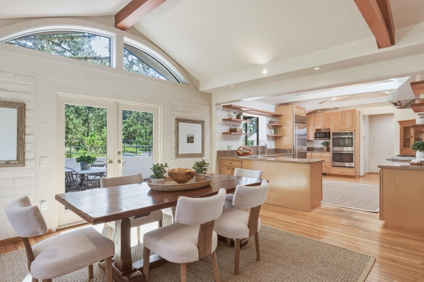 Detail Gallery Image 12 of 39 For 507 Aguajito Rd, Carmel,  CA 93923 - 3 Beds | 3/1 Baths