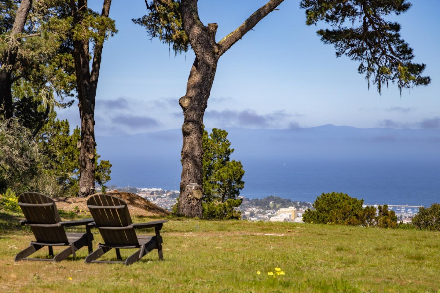 Detail Gallery Image 34 of 39 For 507 Aguajito Rd, Carmel,  CA 93923 - 3 Beds | 3/1 Baths