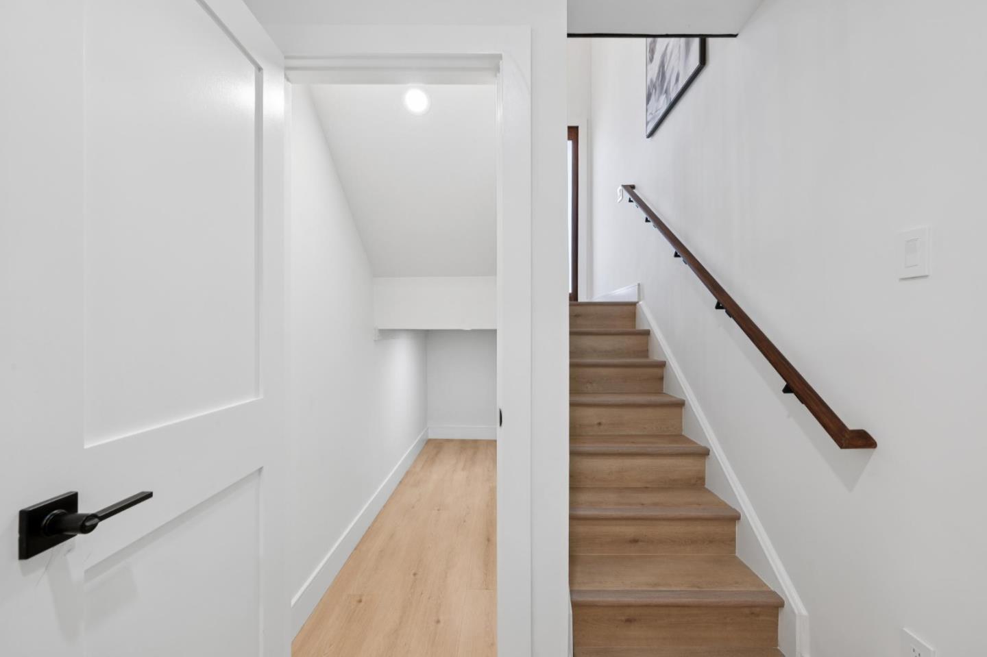 Detail Gallery Image 27 of 47 For 2 Celia Ct, Pacifica,  CA 94044 - 5 Beds | 3 Baths