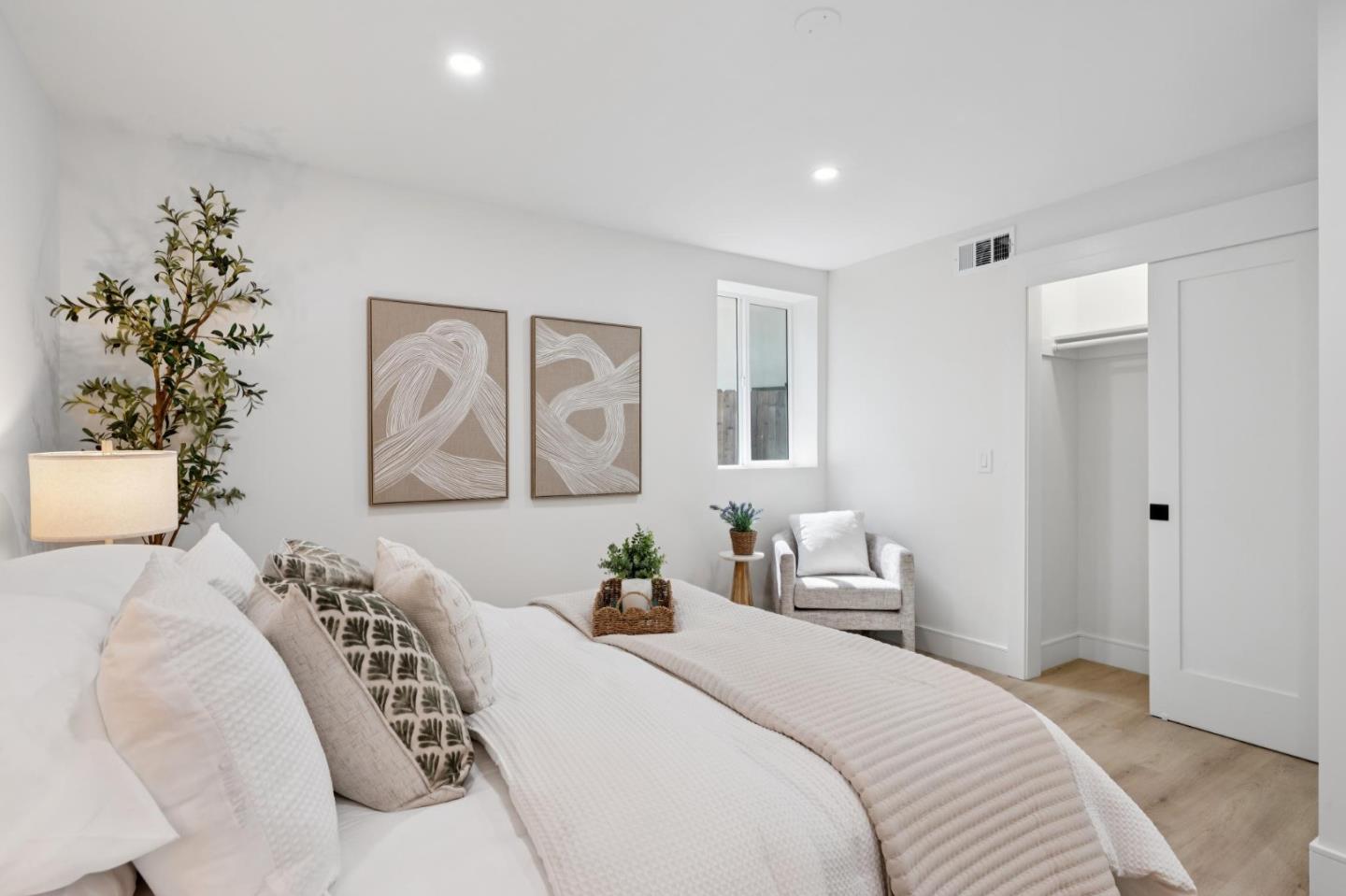 Detail Gallery Image 28 of 47 For 2 Celia Ct, Pacifica,  CA 94044 - 5 Beds | 3 Baths