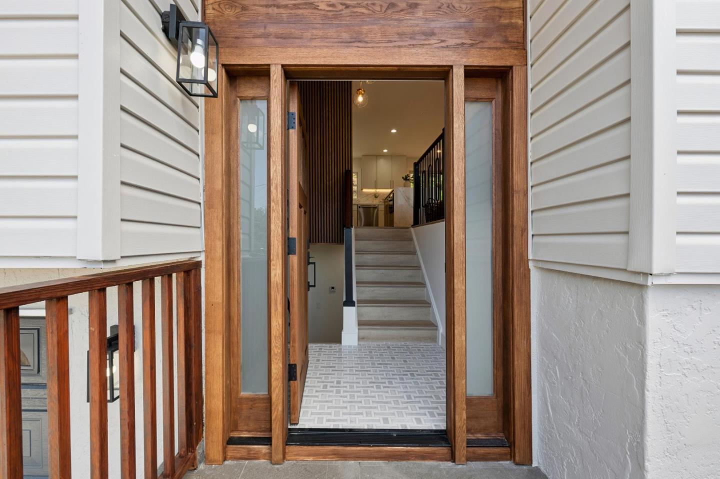 Detail Gallery Image 3 of 47 For 2 Celia Ct, Pacifica,  CA 94044 - 5 Beds | 3 Baths