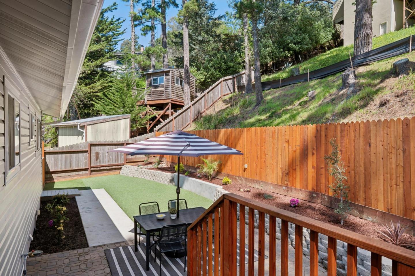 Detail Gallery Image 33 of 47 For 2 Celia Ct, Pacifica,  CA 94044 - 5 Beds | 3 Baths