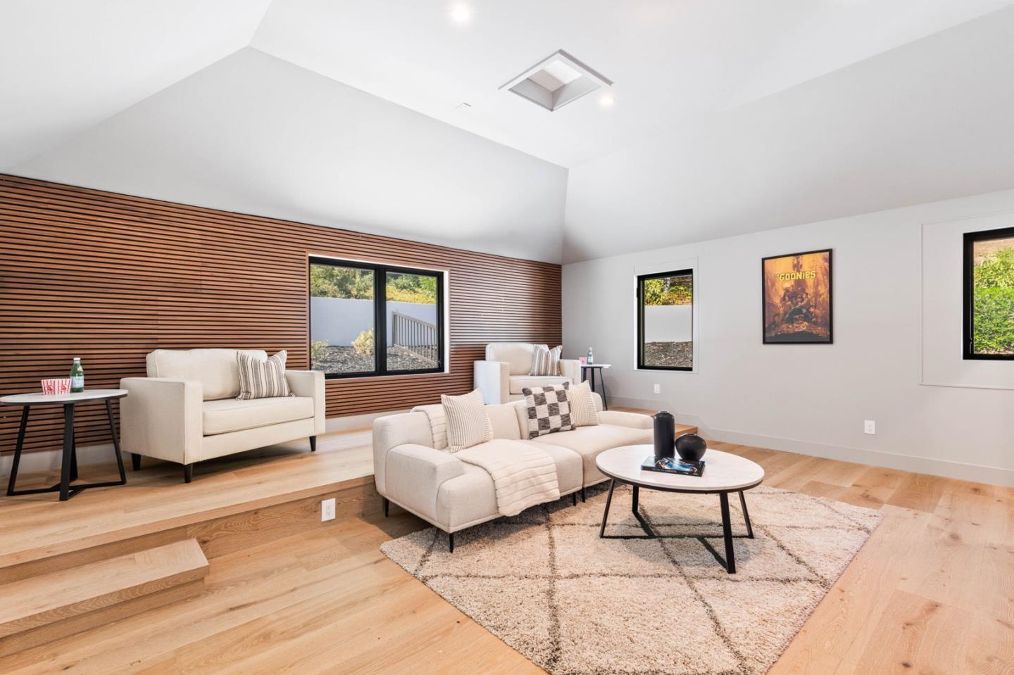 Detail Gallery Image 20 of 62 For 130 Wood Rd, Los Gatos,  CA 95030 - 6 Beds | 5/1 Baths