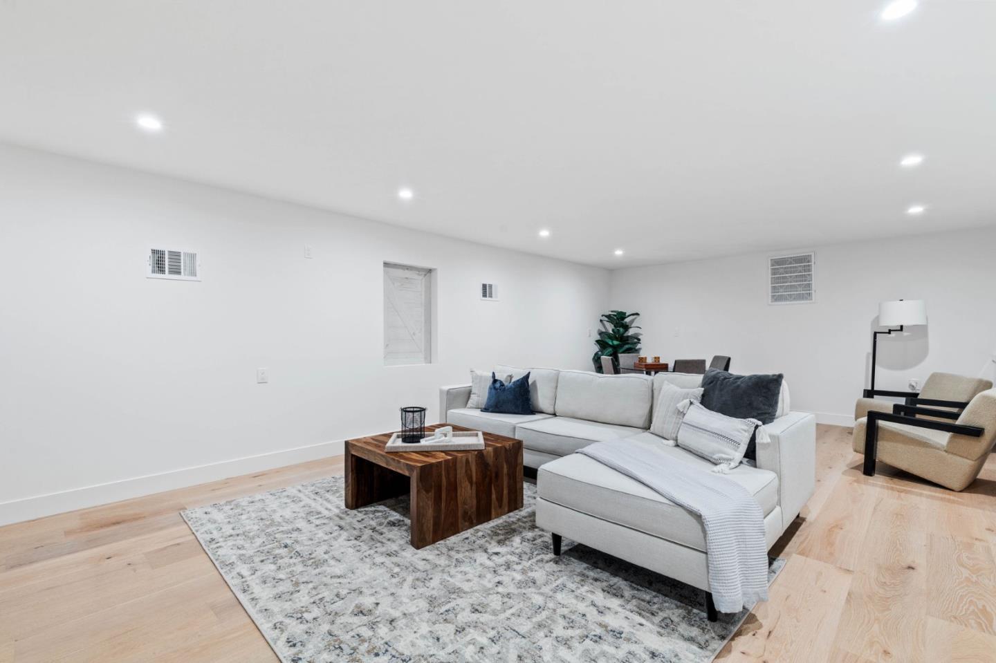 Detail Gallery Image 29 of 62 For 130 Wood Rd, Los Gatos,  CA 95030 - 6 Beds | 5/1 Baths