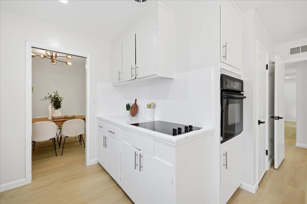 Detail Gallery Image 14 of 48 For 681 Coakley Dr, San Jose,  CA 95117 - 3 Beds | 2 Baths