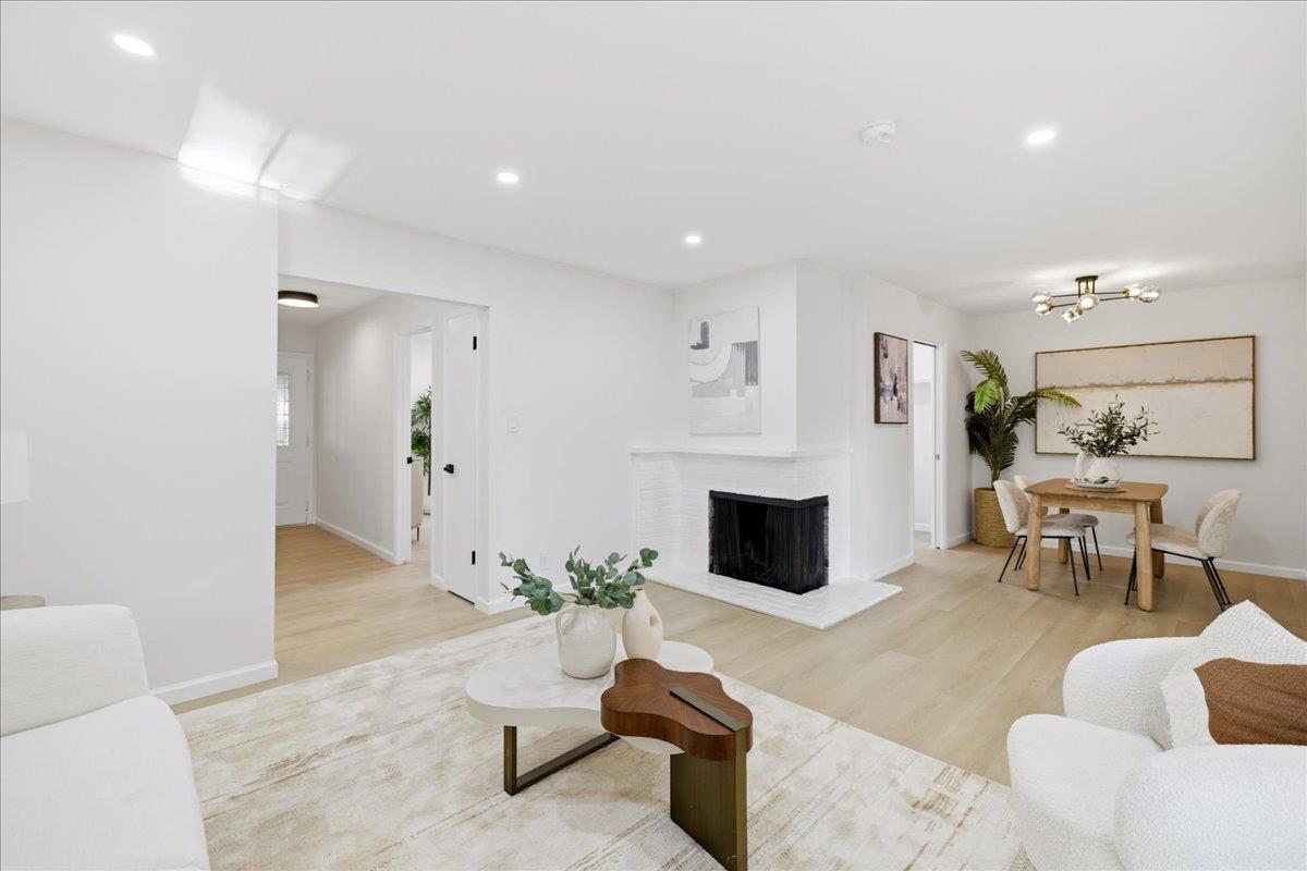 Detail Gallery Image 6 of 48 For 681 Coakley Dr, San Jose,  CA 95117 - 3 Beds | 2 Baths