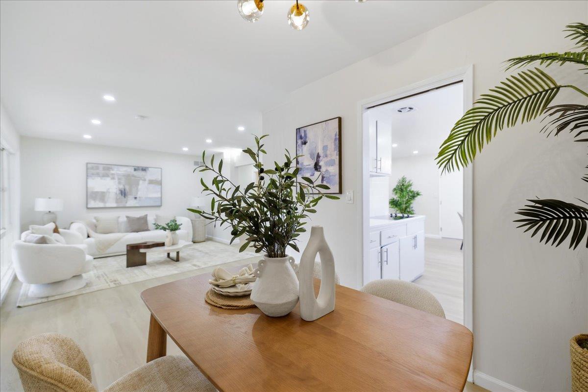 Detail Gallery Image 9 of 48 For 681 Coakley Dr, San Jose,  CA 95117 - 3 Beds | 2 Baths