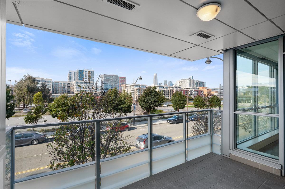 Detail Gallery Image 18 of 65 For 708 Long Bridge St #212,  San Francisco,  CA 94158 - 2 Beds | 2 Baths