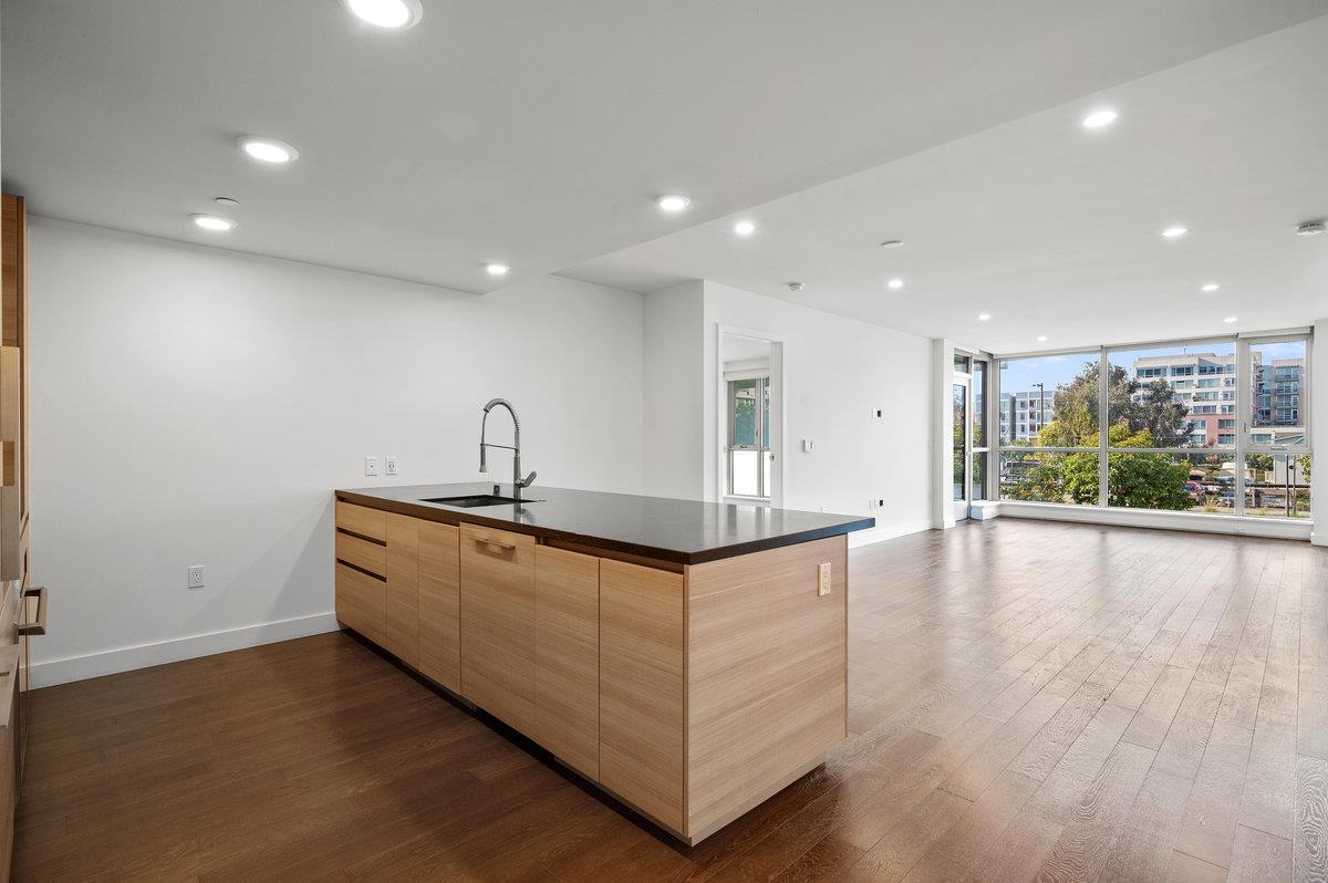 Detail Gallery Image 22 of 65 For 708 Long Bridge St #212,  San Francisco,  CA 94158 - 2 Beds | 2 Baths