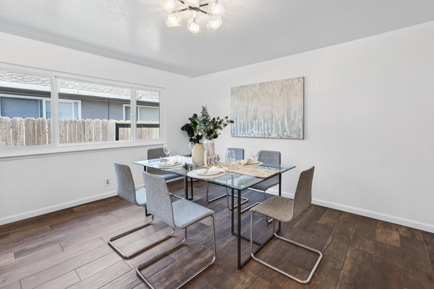 Detail Gallery Image 11 of 31 For 2135 W Hedding St, San Jose,  CA 95128 - 3 Beds | 2/1 Baths