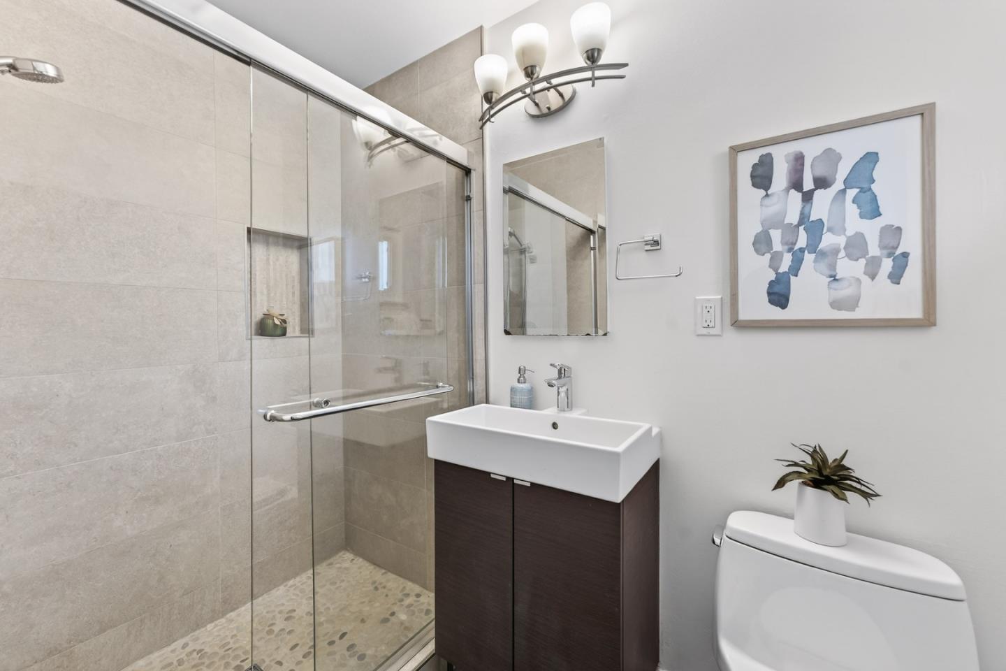 Detail Gallery Image 21 of 31 For 2135 W Hedding St, San Jose,  CA 95128 - 3 Beds | 2/1 Baths