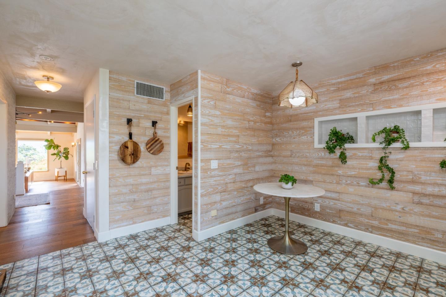 Detail Gallery Image 10 of 30 For 25390 Tierra Grande Dr, Carmel Valley,  CA 93923 - 3 Beds | 2/1 Baths