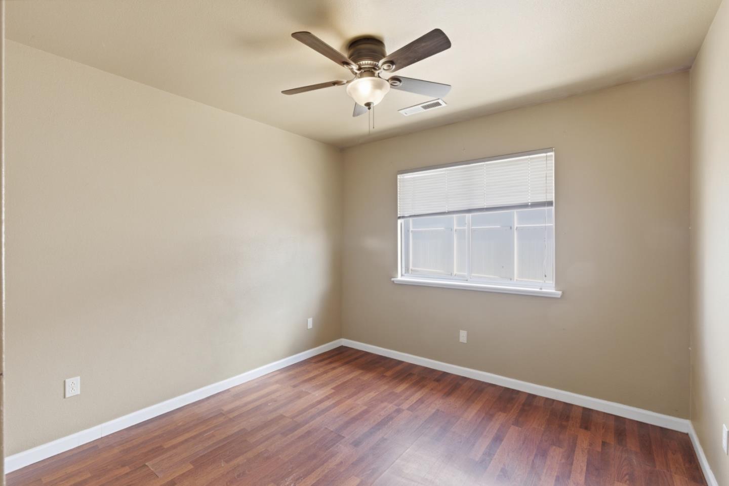 Detail Gallery Image 11 of 17 For 449 Sage Ct, Soledad,  CA 93960 - 4 Beds | 2 Baths