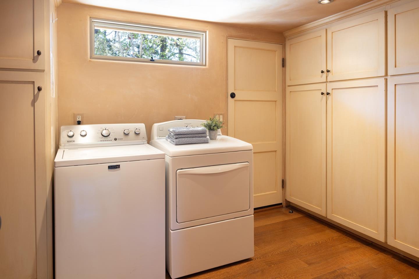 Detail Gallery Image 18 of 24 For 1318 Chamisal Way, Pebble Beach,  CA 93953 - 3 Beds | 2 Baths