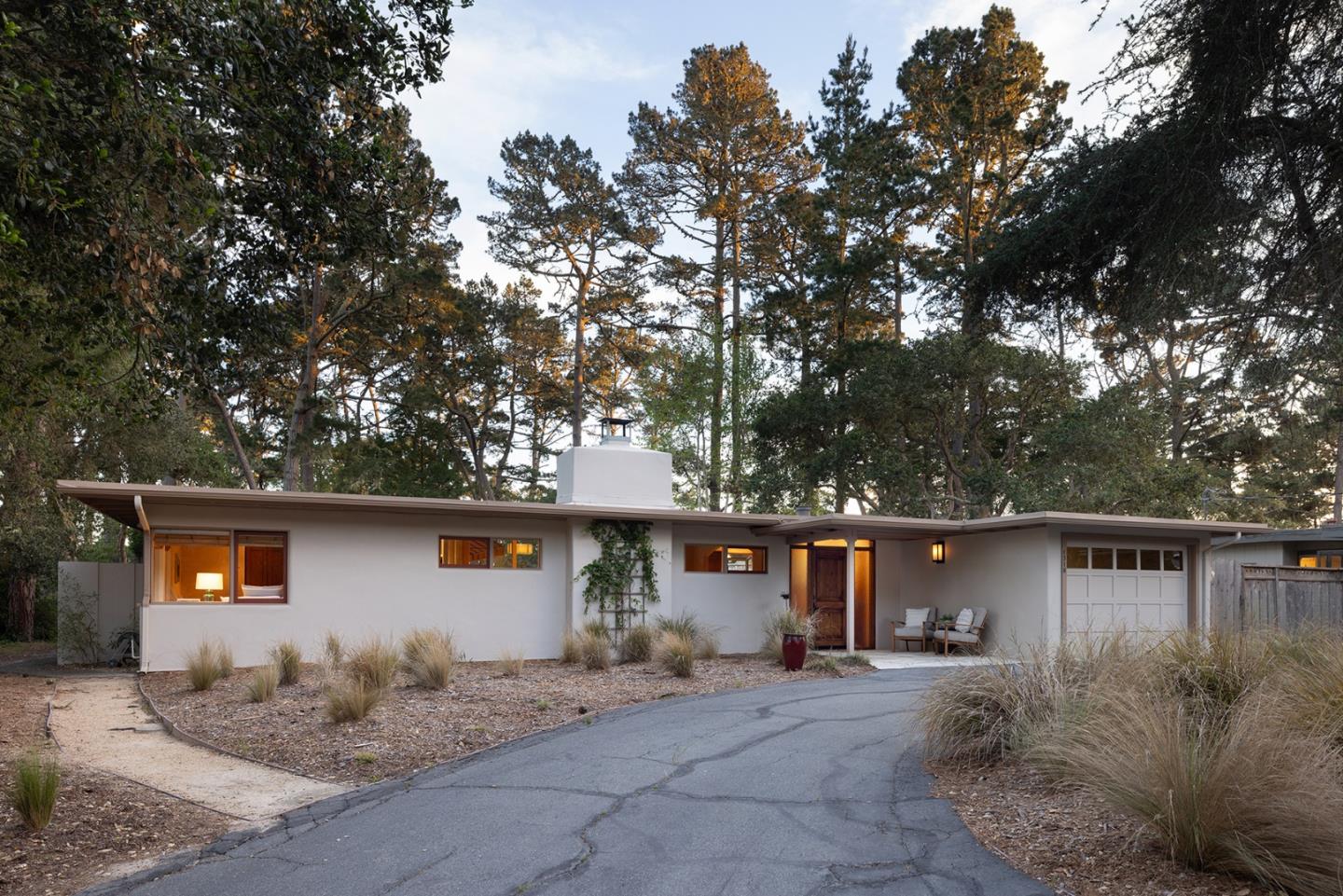 Detail Gallery Image 3 of 24 For 1318 Chamisal Way, Pebble Beach,  CA 93953 - 3 Beds | 2 Baths