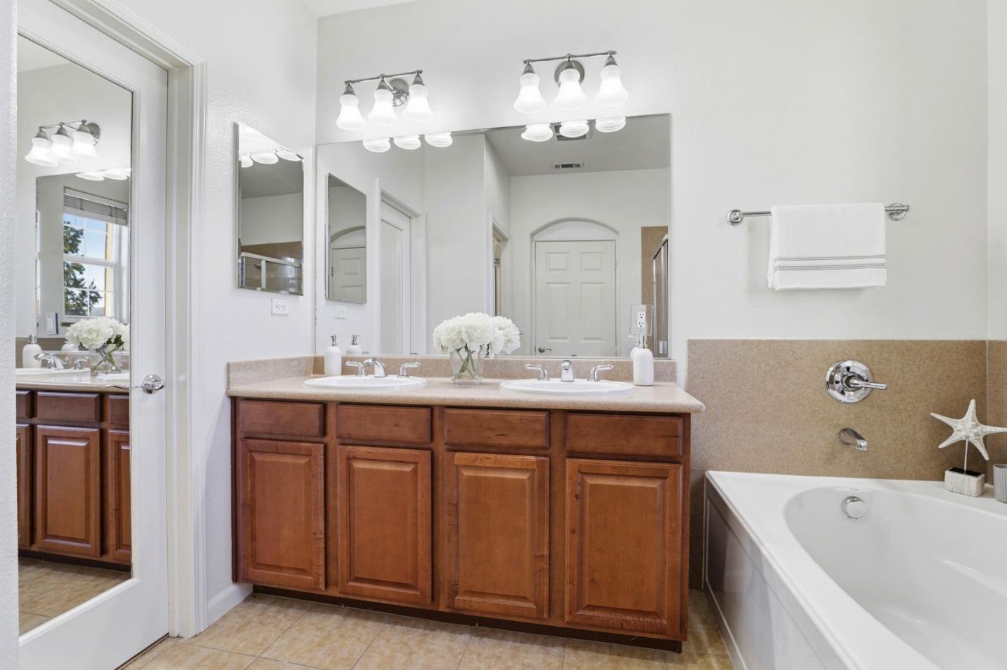 Detail Gallery Image 23 of 41 For 500 Alvarez Cmn, Milpitas,  CA 95035 - 3 Beds | 2 Baths