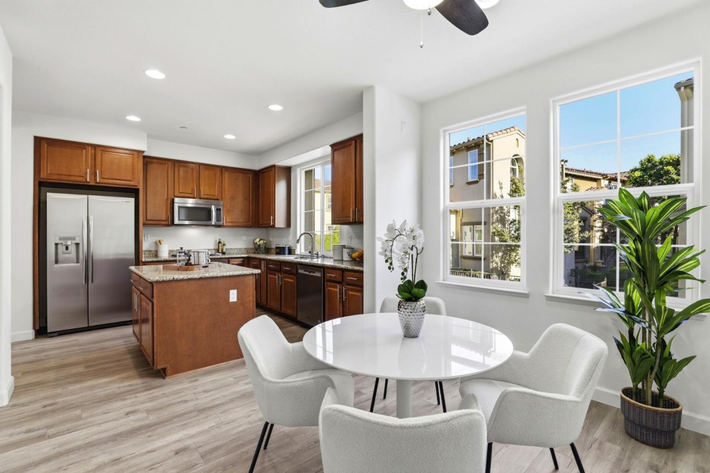 Detail Gallery Image 8 of 41 For 500 Alvarez Cmn, Milpitas,  CA 95035 - 3 Beds | 2 Baths