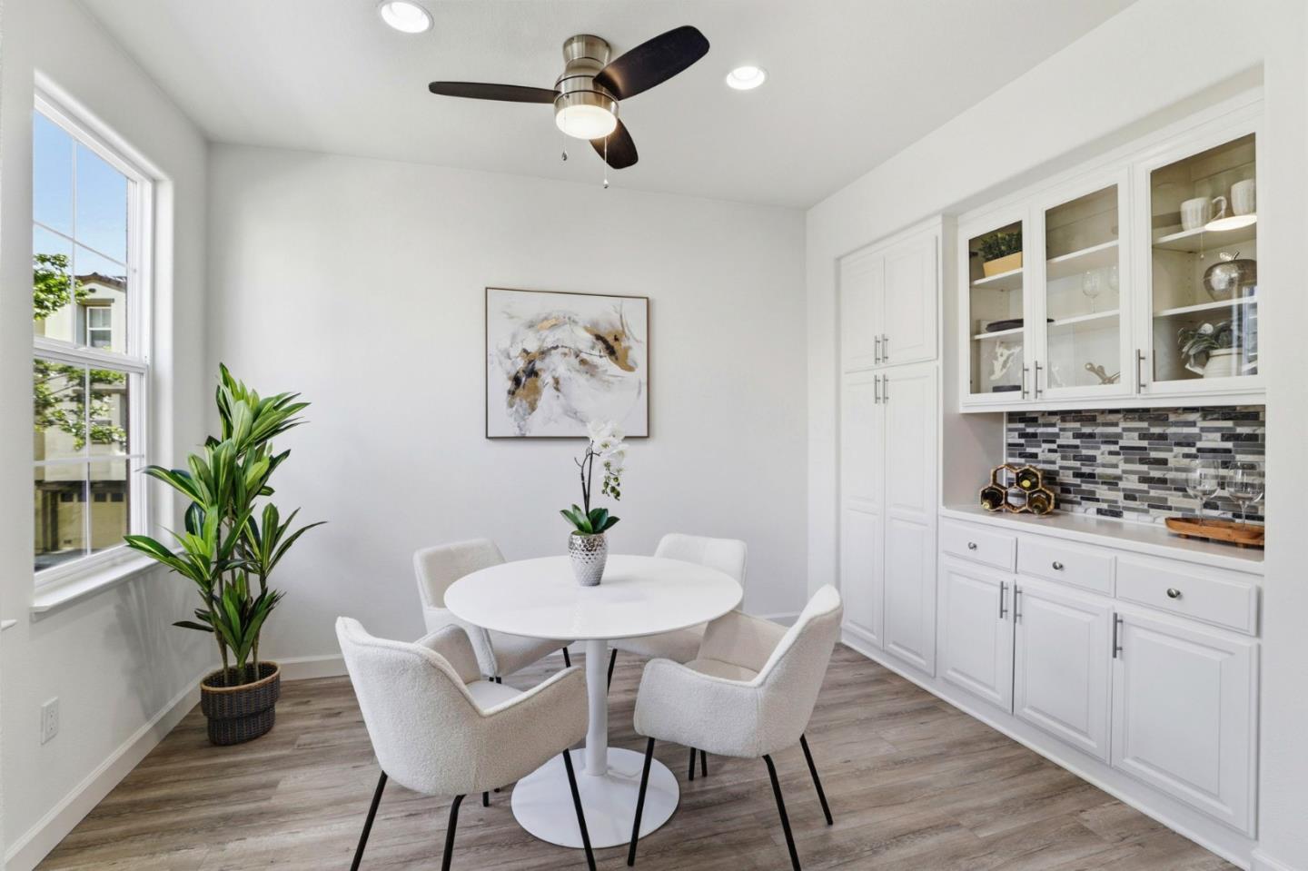 Detail Gallery Image 9 of 41 For 500 Alvarez Cmn, Milpitas,  CA 95035 - 3 Beds | 2 Baths