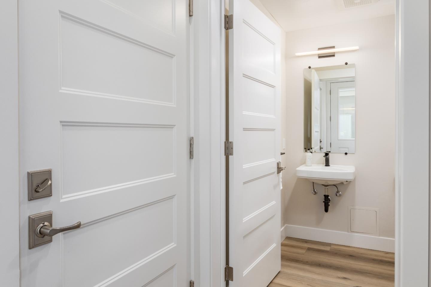 Detail Gallery Image 25 of 30 For 131 Aptos Village #4,  Aptos,  CA 95003 - 2 Beds | 2/1 Baths