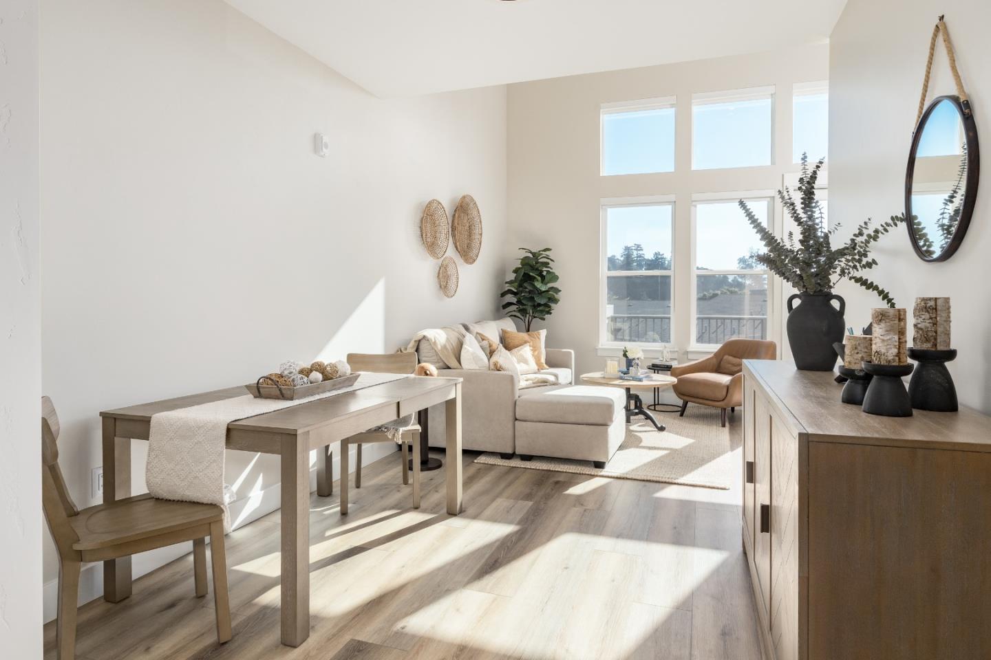 Detail Gallery Image 6 of 30 For 131 Aptos Village #4,  Aptos,  CA 95003 - 2 Beds | 2/1 Baths