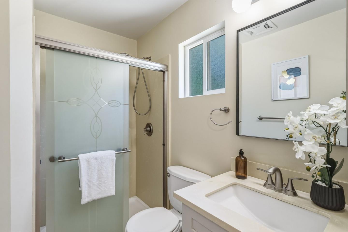 Detail Gallery Image 21 of 32 For 470 Bell St, East Palo Alto,  CA 94303 - 3 Beds | 2 Baths