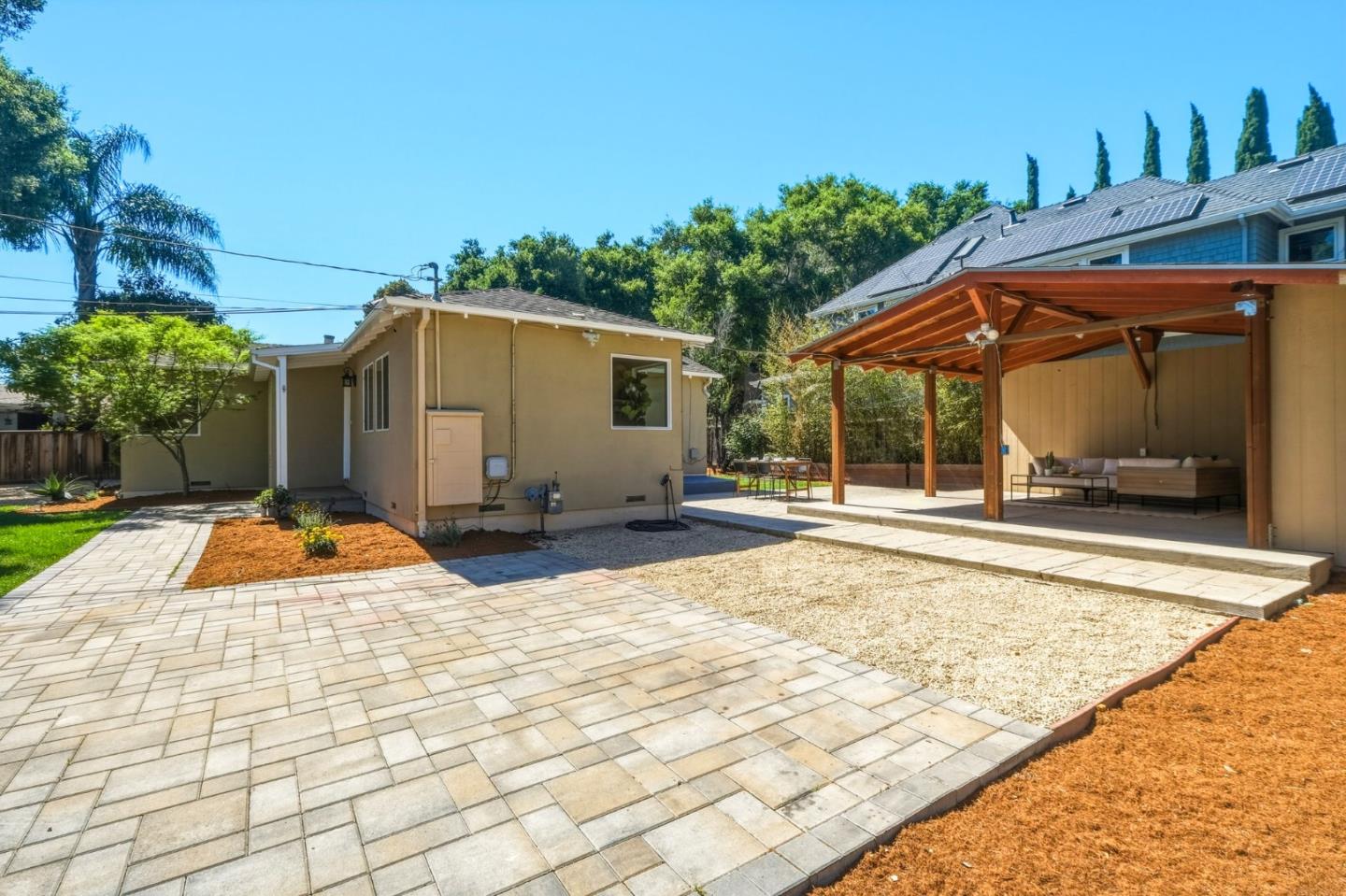 Detail Gallery Image 22 of 32 For 470 Bell St, East Palo Alto,  CA 94303 - 3 Beds | 2 Baths