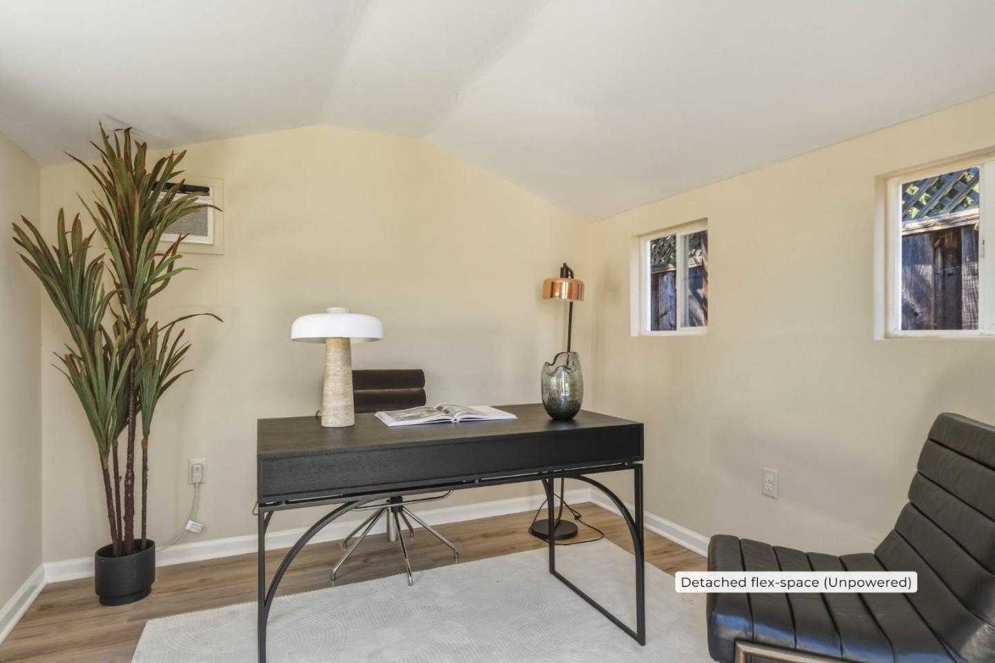 Detail Gallery Image 27 of 32 For 470 Bell St, East Palo Alto,  CA 94303 - 3 Beds | 2 Baths