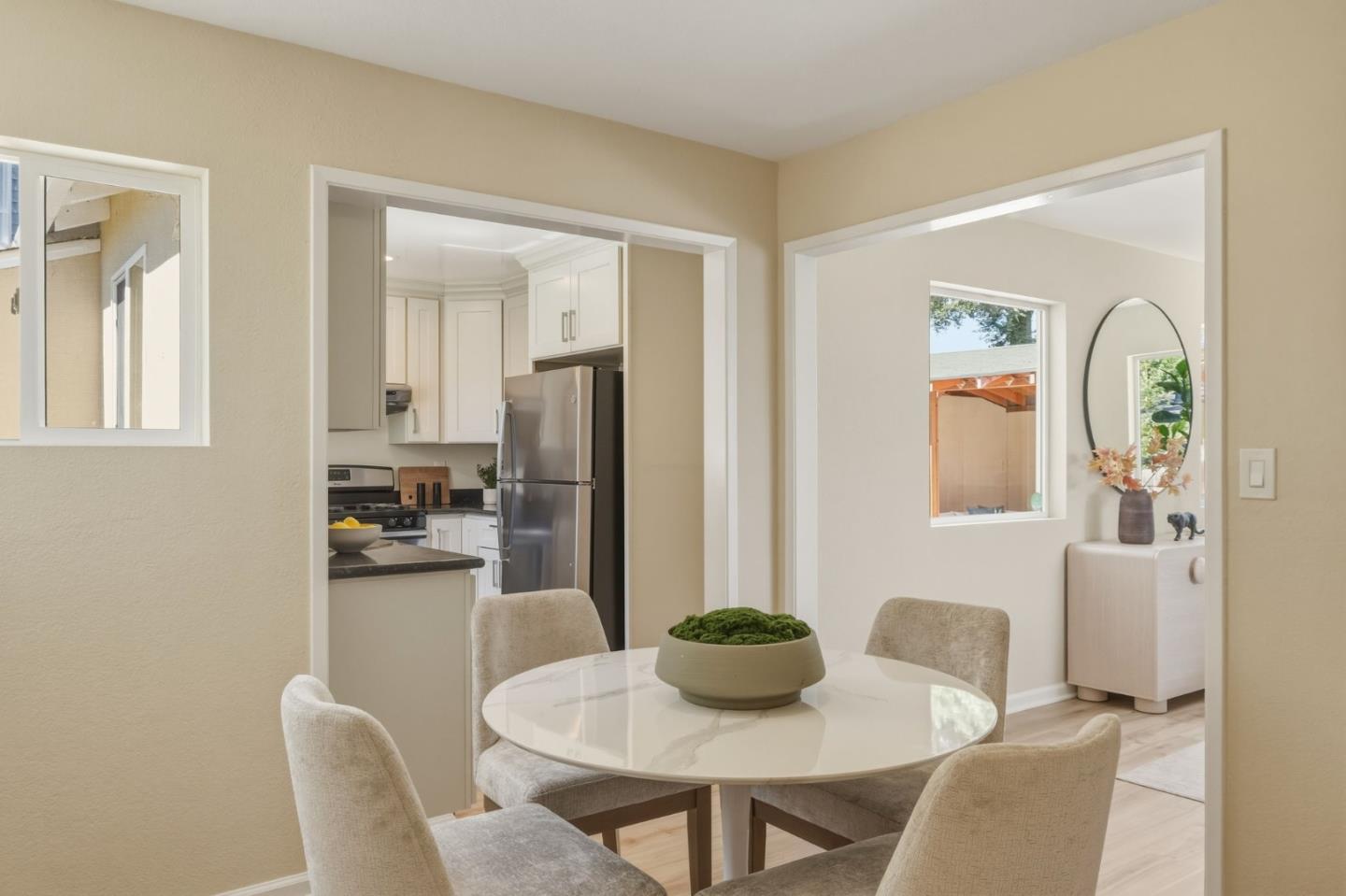 Detail Gallery Image 9 of 32 For 470 Bell St, East Palo Alto,  CA 94303 - 3 Beds | 2 Baths