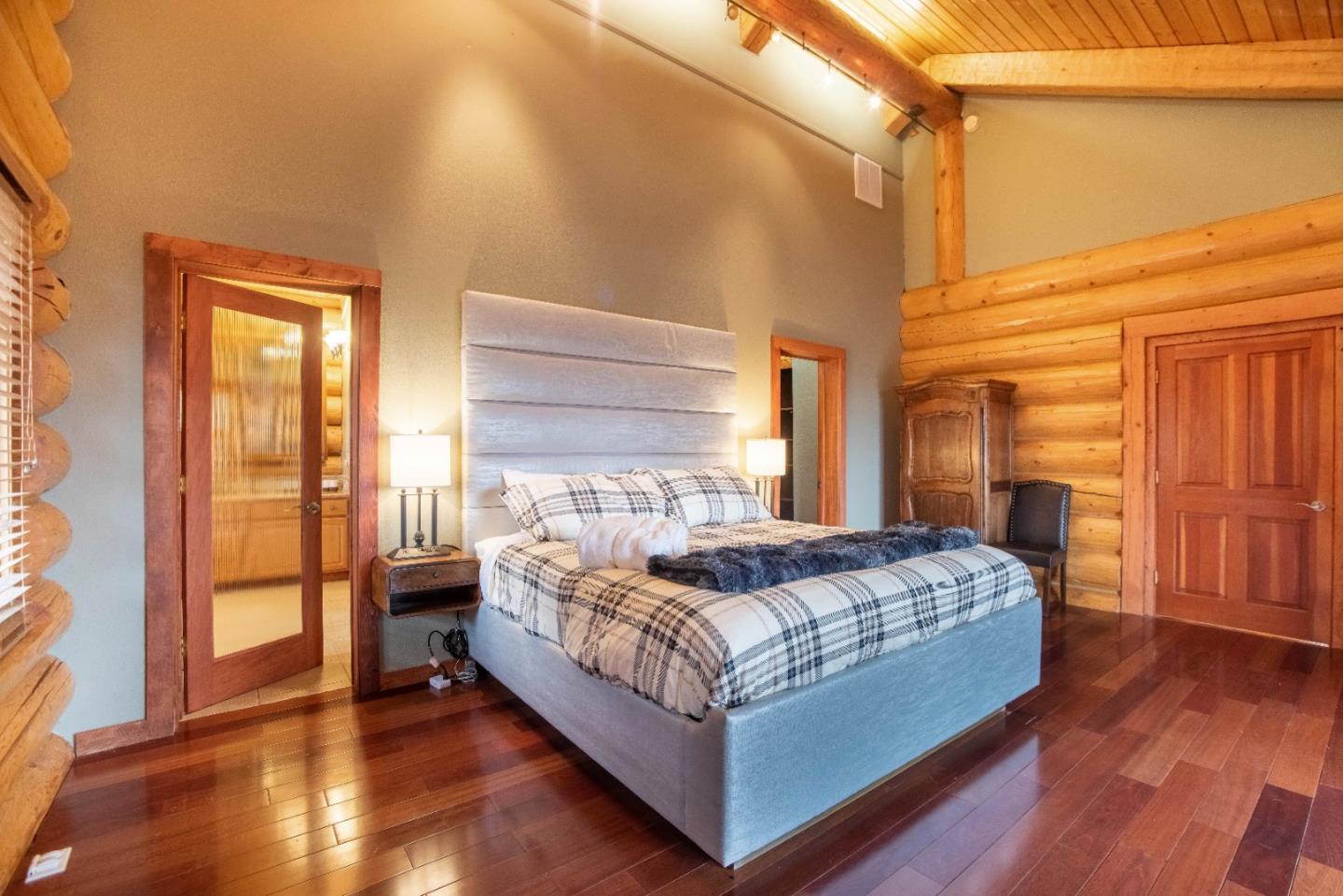 Detail Gallery Image 14 of 44 For 19860 Camino Del Aparicio, Fiddletown,  CA 95629 - 4 Beds | 3/1 Baths