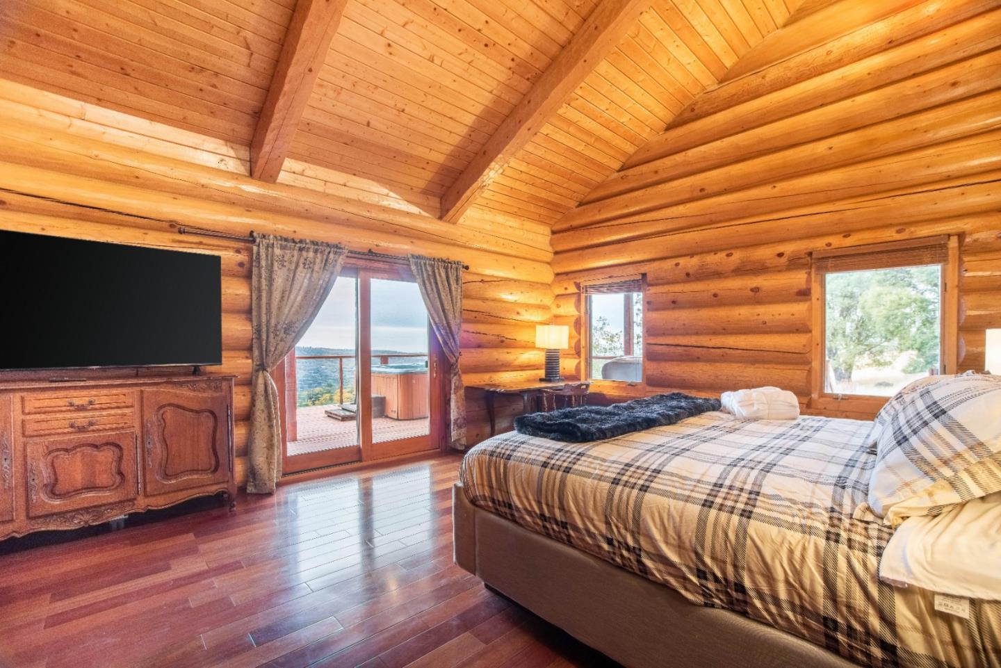 Detail Gallery Image 16 of 44 For 19860 Camino Del Aparicio, Fiddletown,  CA 95629 - 4 Beds | 3/1 Baths