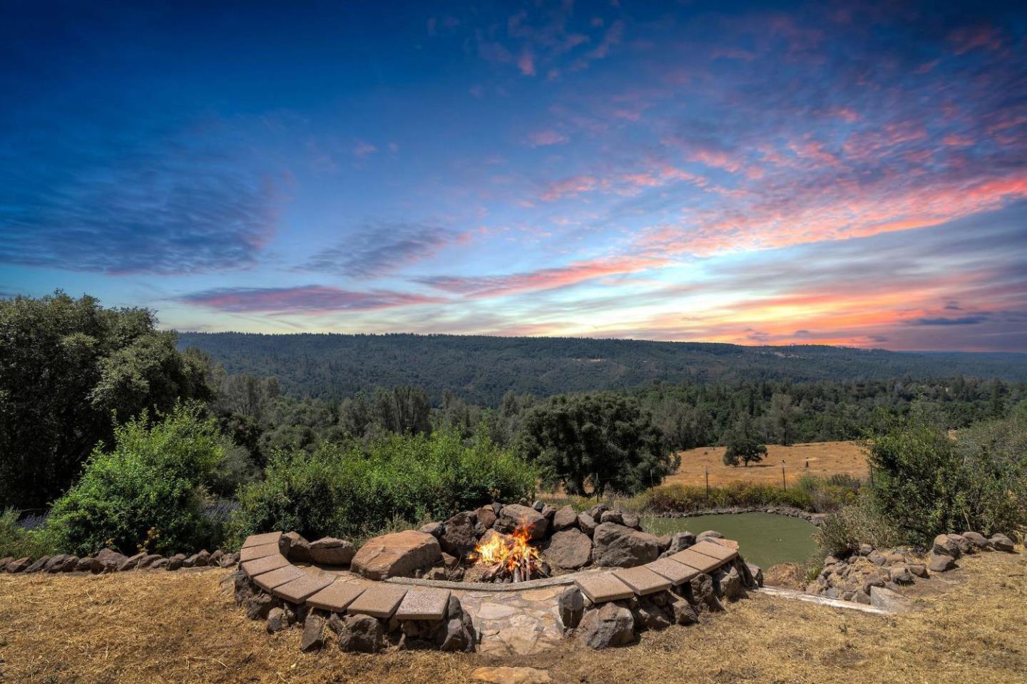 Detail Gallery Image 8 of 44 For 19860 Camino Del Aparicio, Fiddletown,  CA 95629 - 4 Beds | 3/1 Baths