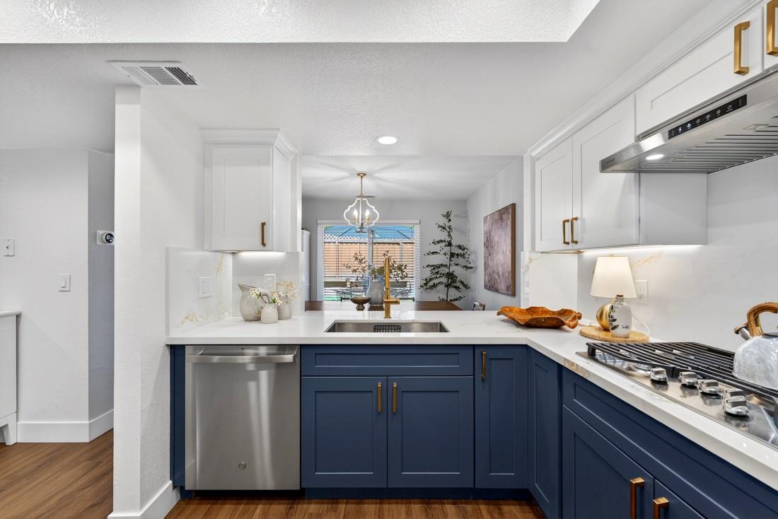 Detail Gallery Image 5 of 35 For 890 Oak Park Dr, Morgan Hill,  CA 95037 - 3 Beds | 2/1 Baths