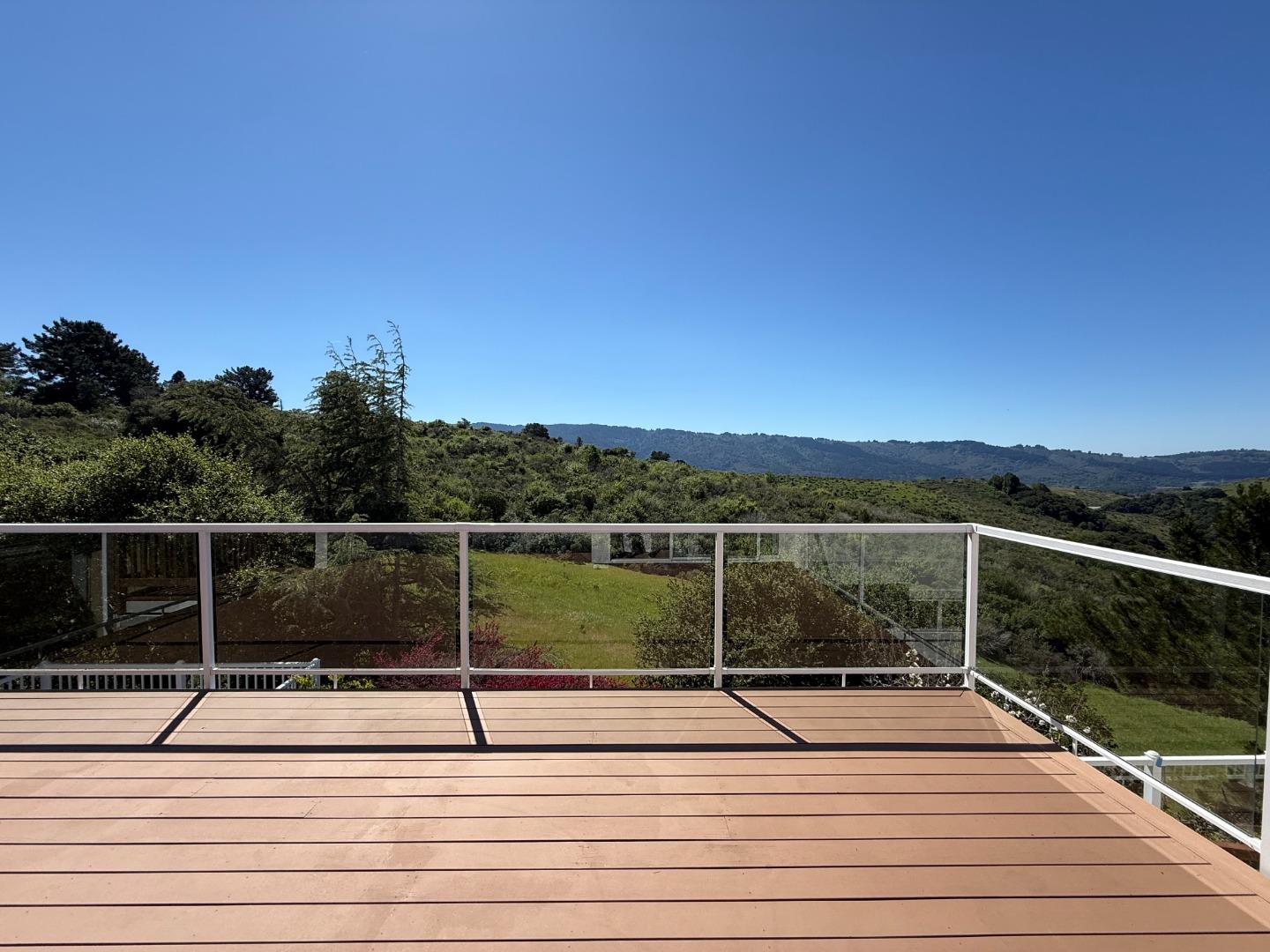 Detail Gallery Image 5 of 5 For 228 Crestview Dr, San Carlos,  CA 94070 - 5 Beds | 4/1 Baths