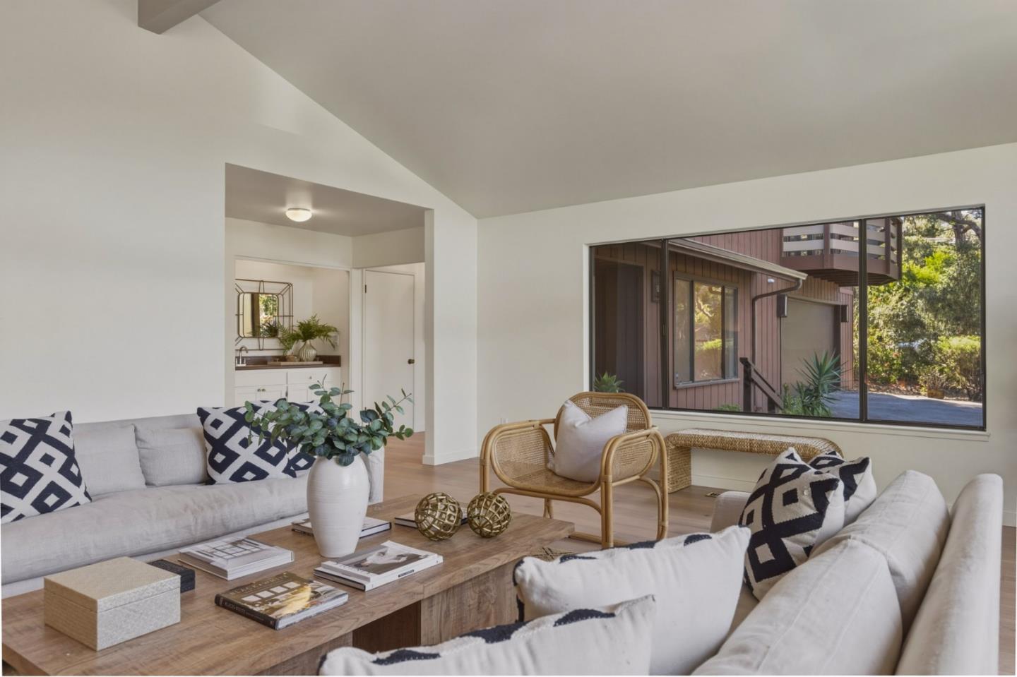 Detail Gallery Image 5 of 20 For 1171 Chaparral Rd, Pebble Beach,  CA 93953 - 4 Beds | 3 Baths