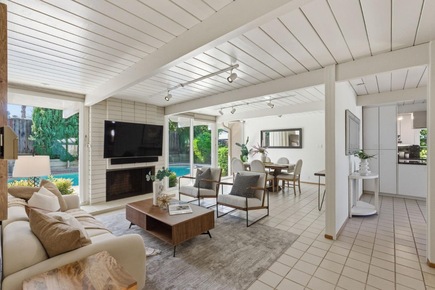 Detail Gallery Image 10 of 40 For 1137 Maraschino Dr, Sunnyvale,  CA 94087 - 4 Beds | 2 Baths