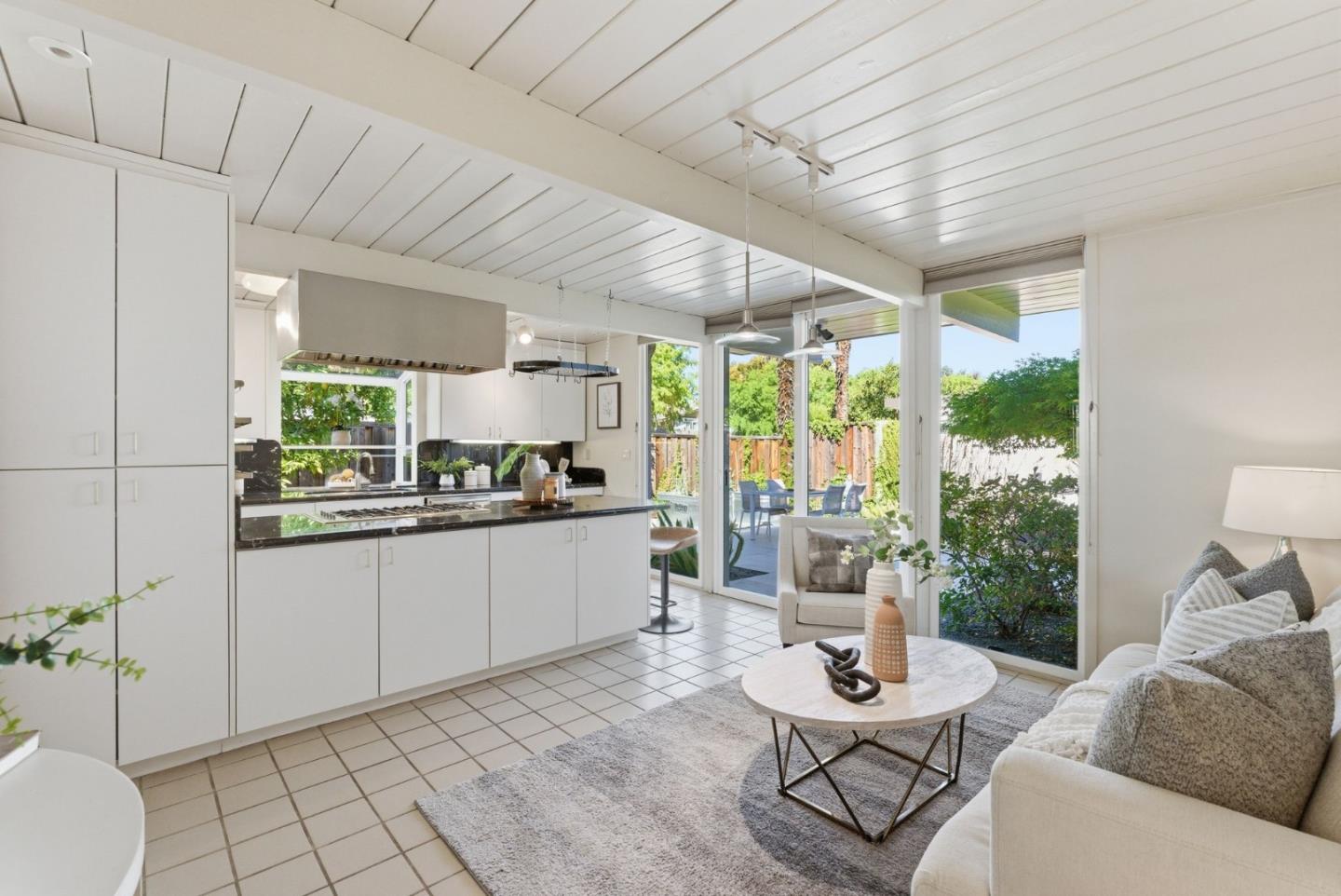 Detail Gallery Image 17 of 40 For 1137 Maraschino Dr, Sunnyvale,  CA 94087 - 4 Beds | 2 Baths