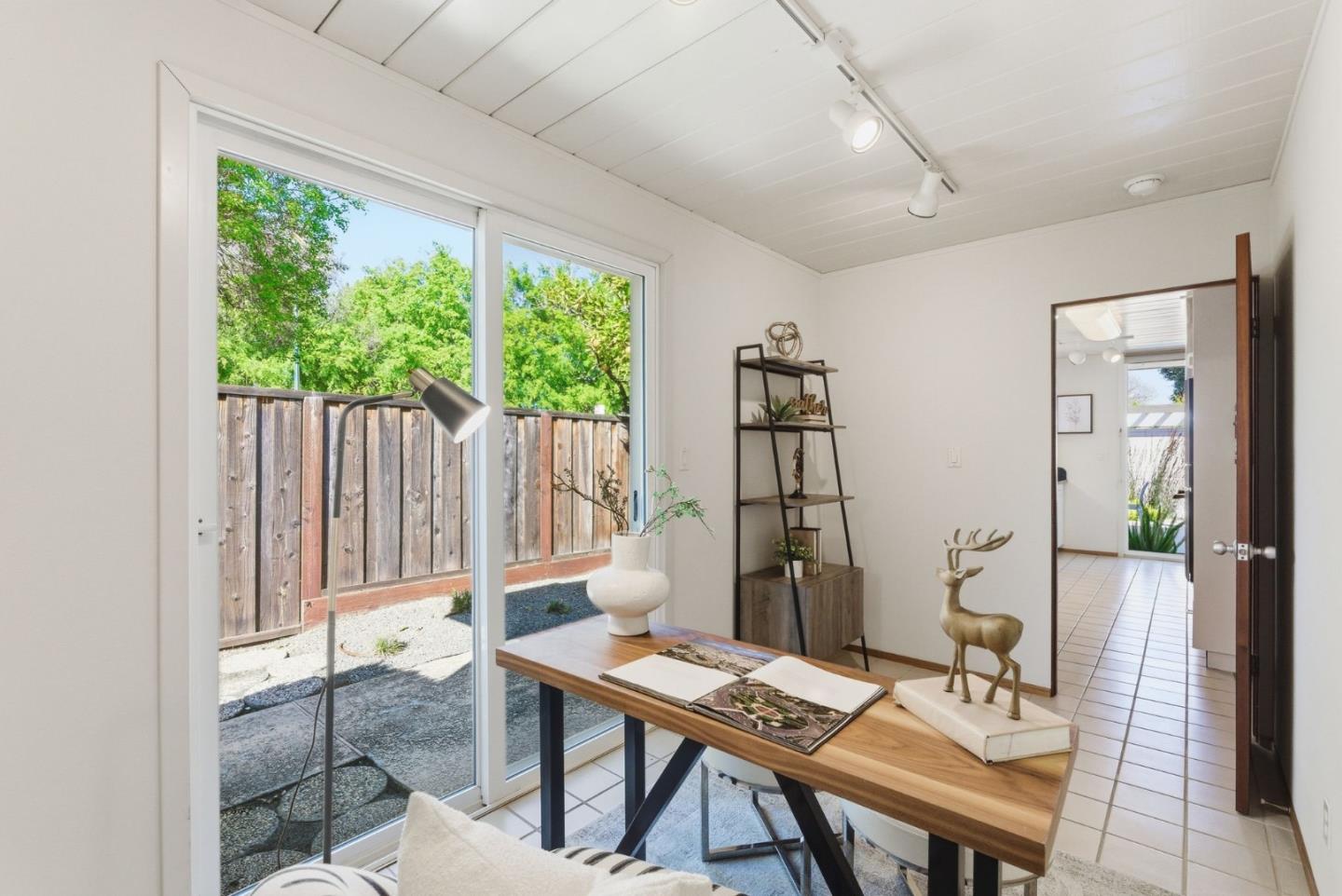 Detail Gallery Image 19 of 40 For 1137 Maraschino Dr, Sunnyvale,  CA 94087 - 4 Beds | 2 Baths