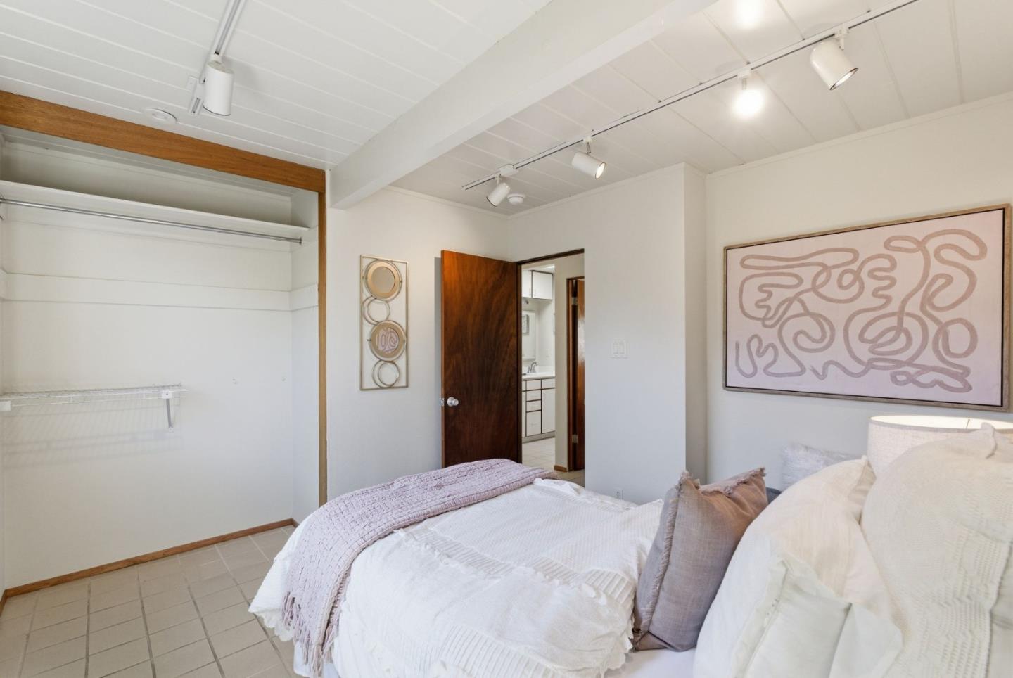 Detail Gallery Image 22 of 40 For 1137 Maraschino Dr, Sunnyvale,  CA 94087 - 4 Beds | 2 Baths