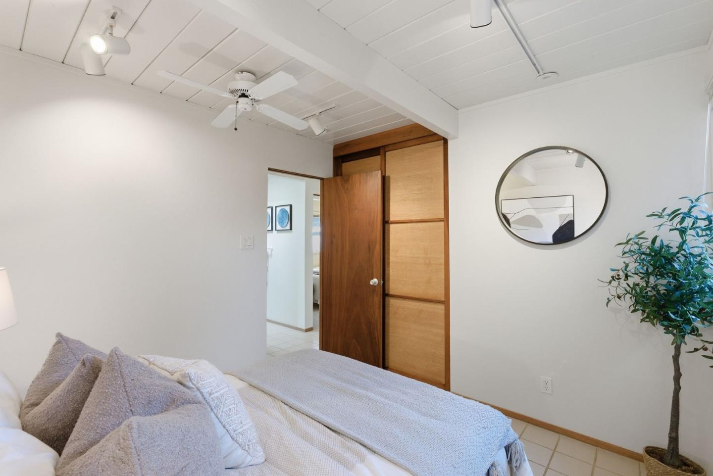 Detail Gallery Image 23 of 40 For 1137 Maraschino Dr, Sunnyvale,  CA 94087 - 4 Beds | 2 Baths