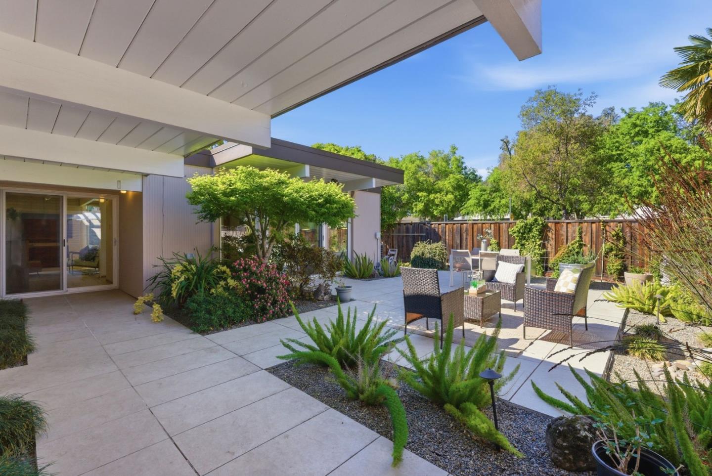 Detail Gallery Image 3 of 40 For 1137 Maraschino Dr, Sunnyvale,  CA 94087 - 4 Beds | 2 Baths