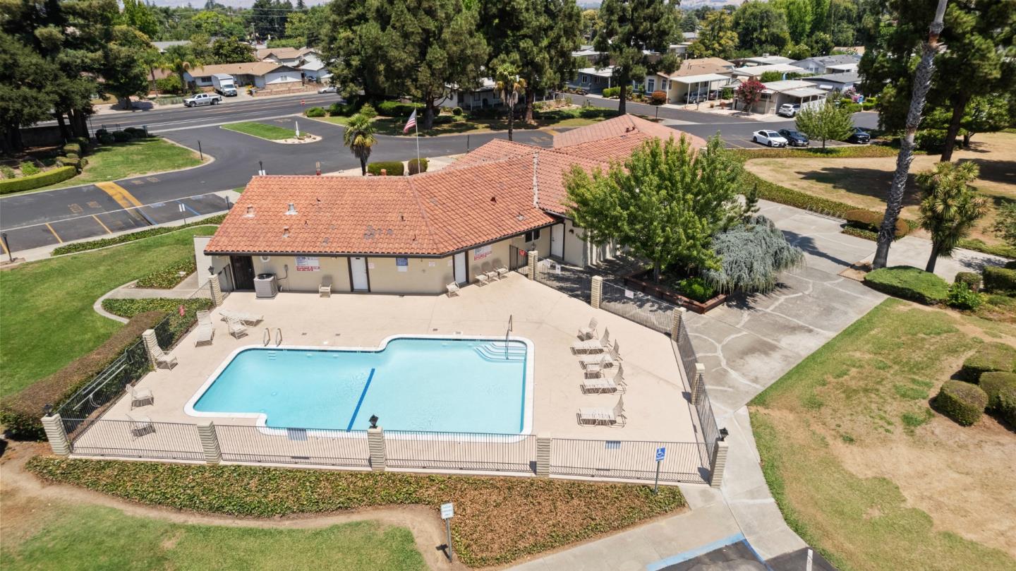 Detail Gallery Image 43 of 66 For 500 W 10th St #79,  Gilroy,  CA 95020 - 3 Beds | 2 Baths